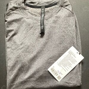 lululemon athletica Gray Short Sleeve Men's Tee